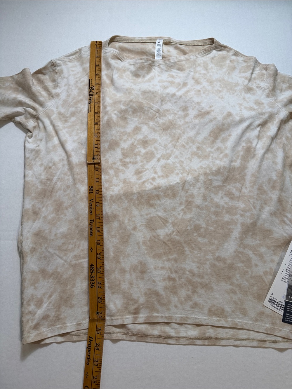 Lululemon Back in Action Long Sleeve Tie Dye
Top
Style LWEZPS - Picture 7 of 9